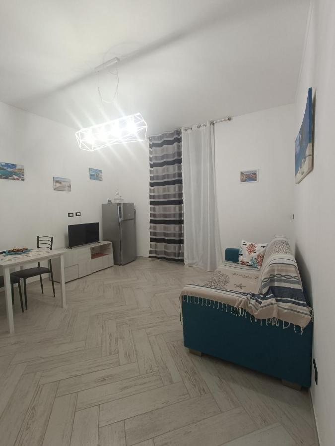 Casa Vacanze Via Nizza 57 Zinola-Wifi Savona Exterior photo